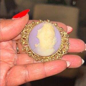 Vintage Purple and Cream Cameo Brooch with Gold Filigree